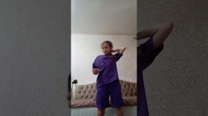 танцую