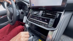 Toyota Land Cruiser 300: РАЗОЧАРОВАНИЕ или ЛЕГЕНДА? Честный обзор с плюсами и минусами авто