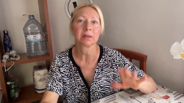 ВАМ ИНТЕРЕСНО ЧЕМ Я МОЮ ГОЛОВУ. НУ ТАК Я ВАМ ПОКАЖУ, И СКОВОРОДКУ ПОКАЖУ. ЗЫРЬТЕ И ЗАВИДУЙТЕ МОЛЧА. смотреть онлайн