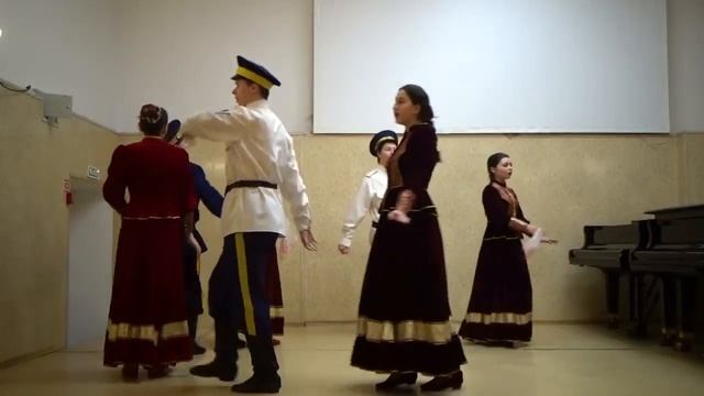 Образцовый ансамбль казачьей песни _Перекати-поле_ смотреть онлайн