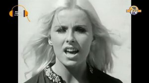Bonnie St. Claire - I Won't Stand Between Them  (1970) 192tv