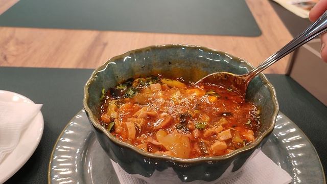 Солянка в кафе Оливка в ГринПлазе