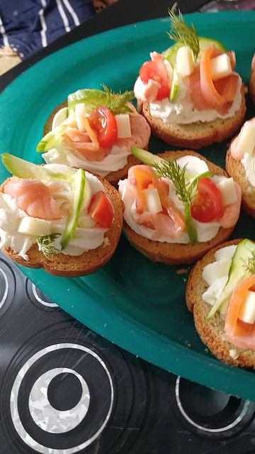 бутерброды с рыбкой