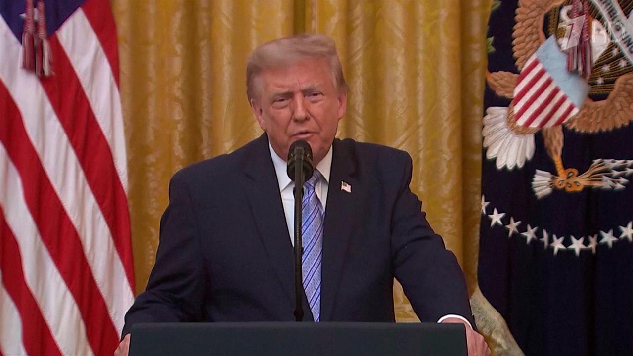 Дональд Трамп обвинил Китай во вмешательстве в американские выборы. смотреть онлайн