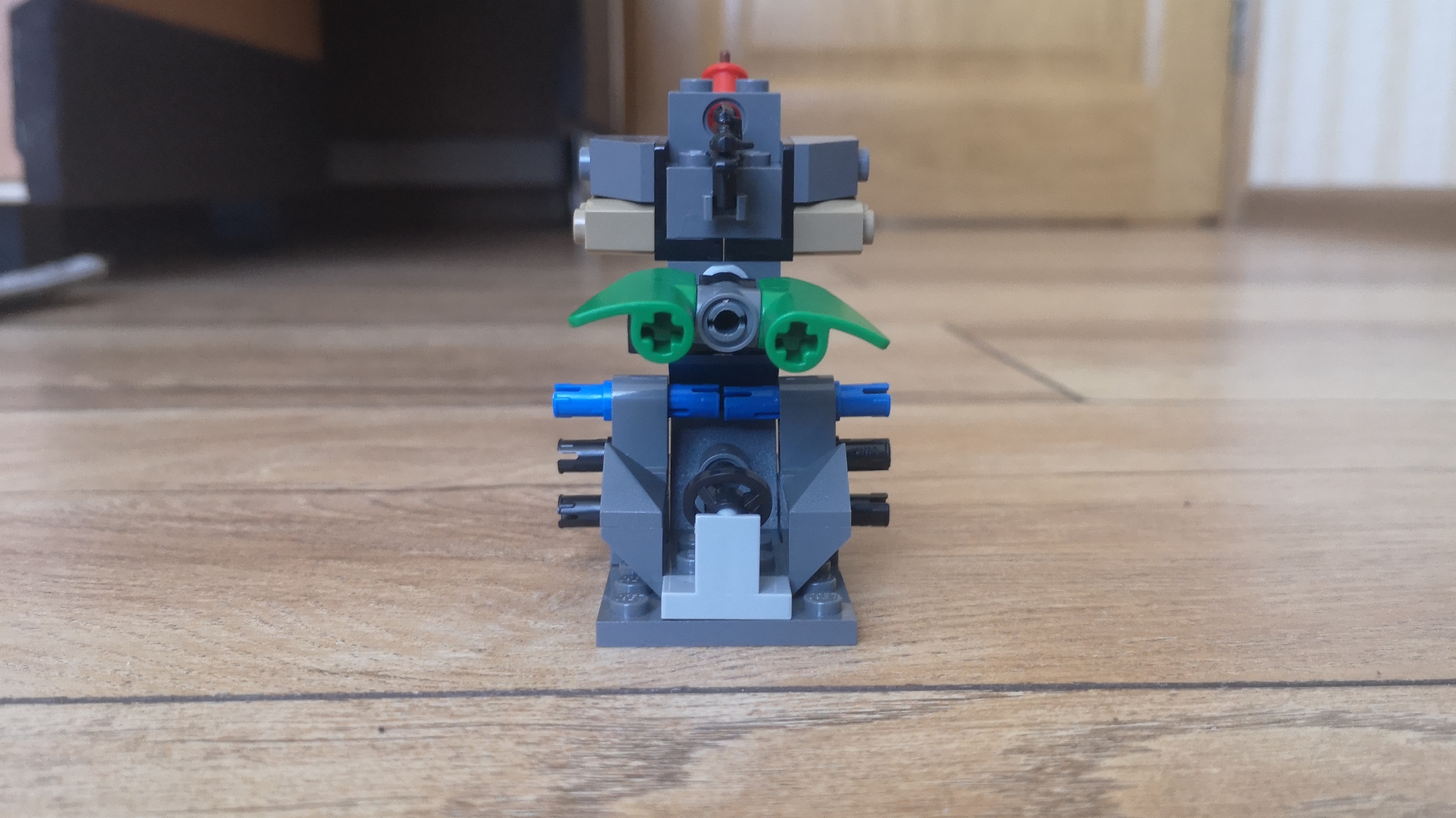 Трансформер из Lego смотреть онлайн