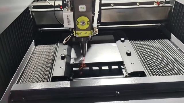 Laser CUTER 1500W  -  1mm  Aluminium Mountin (1)