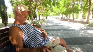 В парке Учкуевка