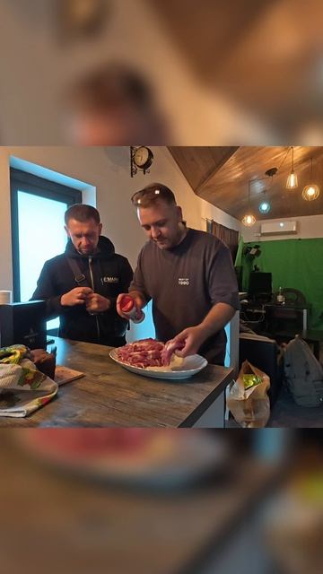 Как правильно шлёпать мясо😜