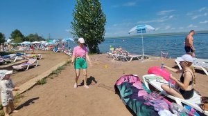Пускаем пузыри на пляже
