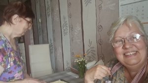 В гостях у мамы.Печём пироги,занимаемся на гармоне, и конечно же шутим.