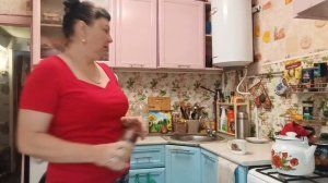 ИЗО ДНЯ В ДЕНЬ ВСЁ КАК У ВСЕХ