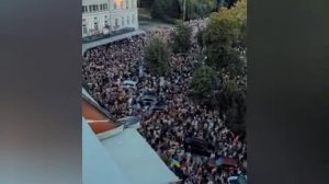 ❗️На Украине начинается новый «Майдан»: масштабные протесты вспыхнули по всей Украине людей всё боль