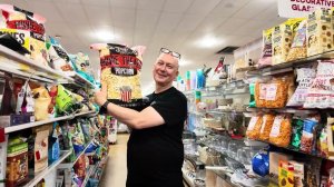 КАК ВЫЖИВАЮТ РУССКОЯЗЫЧНЫЕ НА ЗАГНИВАЮЩЕМ ЗАПАДЕ: мы первый раз в Home Goods  весёлый спор с Олегом
