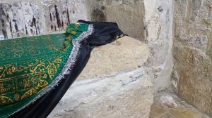Я приложила к огромной святыне - могиле святой Пелагии ваши письма и платочки для освящения
