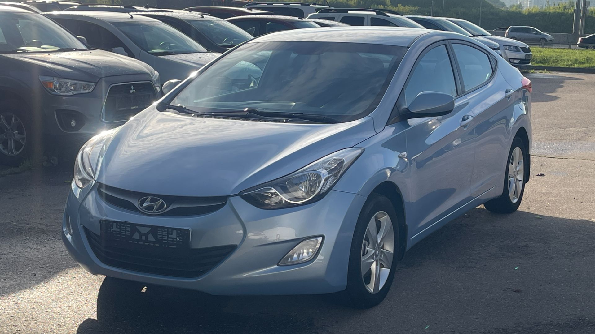 HYUNDAI  ELANTRA (2012)