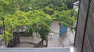 Геленджик 17.07.2026, после ливня топит участок Степная, 20