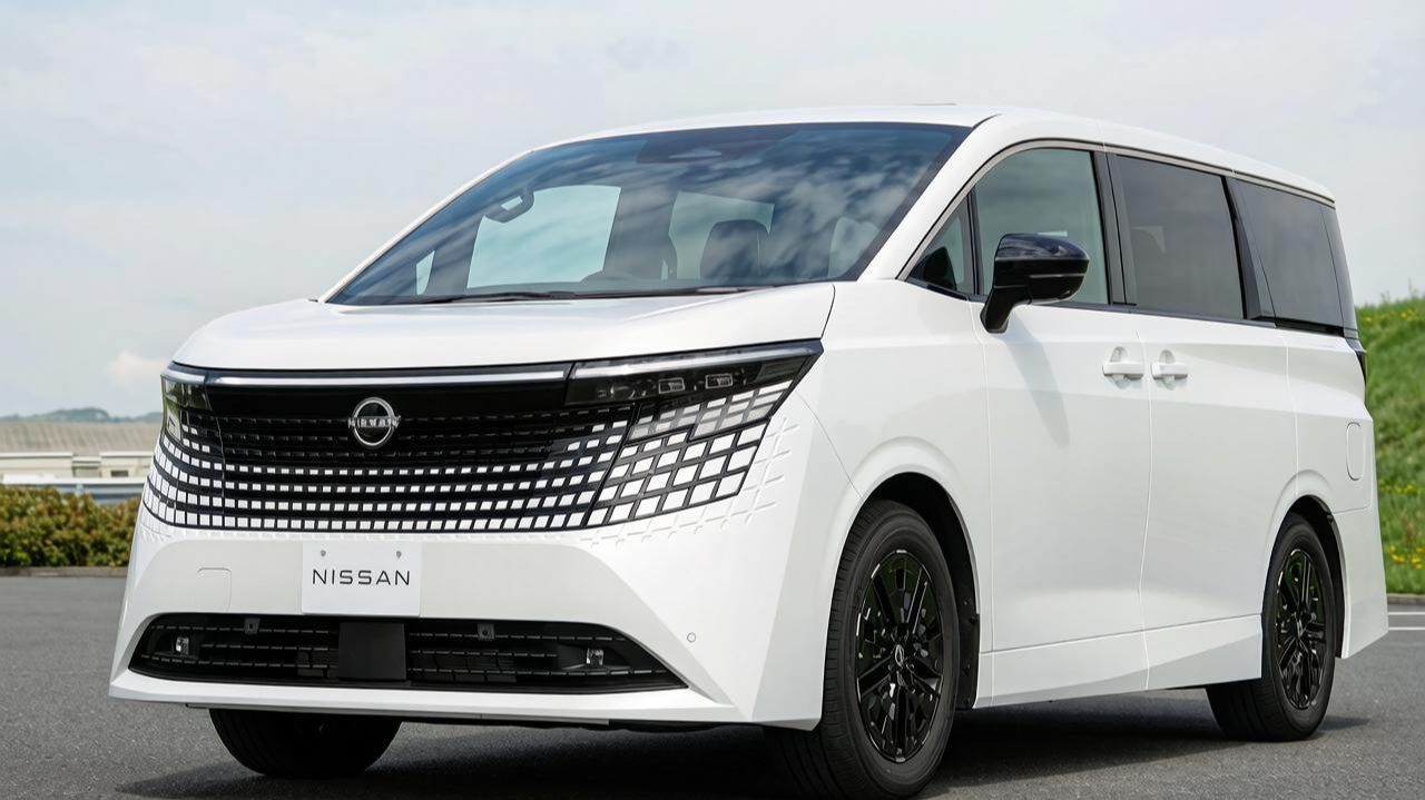 В Японии стартовали продажи совершенно нового Nissan Elgrand 2026 года