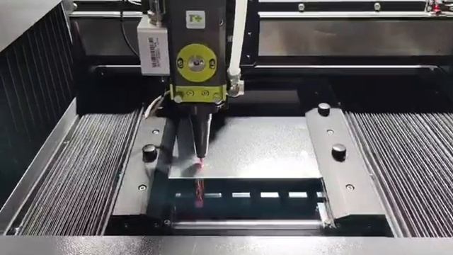 Лазерная резка 800W 2mm Алюминий - ГОРЫ (2)