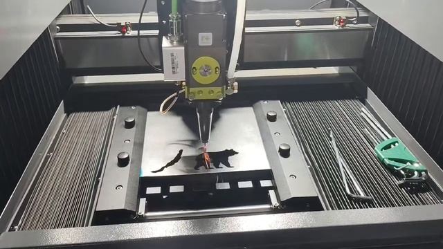 Лазерная резка Алюминий 1mm 800W - Медведь