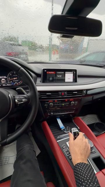 2017 BMW X6 запуск двигателя смотреть онлайн
