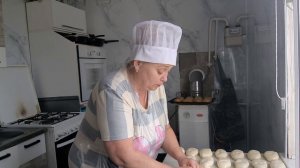 У нас ПИРОЖКИ - жаренные 🧑🍳🥐. Новость из за которой расстроилась.