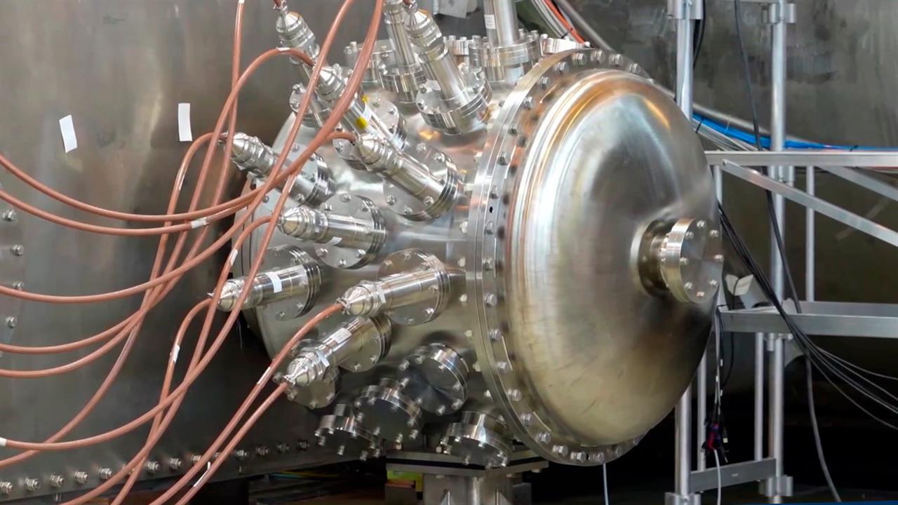Российские ученые разрабатывают высокотехнологичные системы для ИТЭР. смотреть онлайн