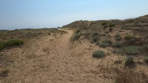 Дорога в дюнах к Чёрному морю. Чёрное море. Дюны.