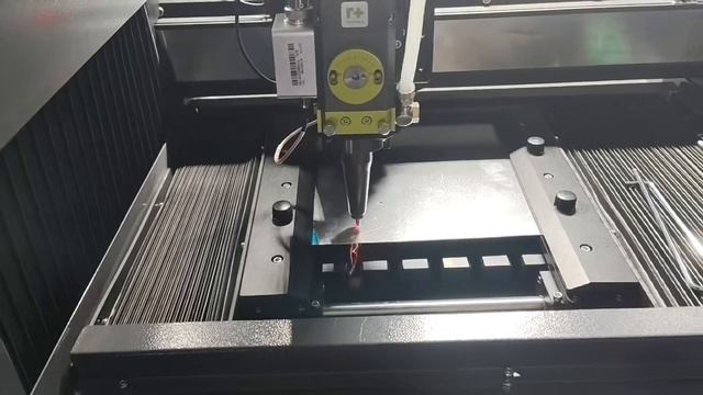 Лазерная резка 800W - Алюминий 1mm