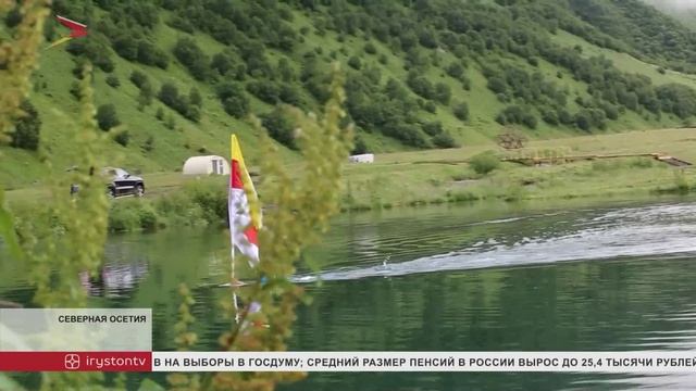 Шолпан Зиганшина и Владимир Макаров совершили экстремальный патриотический заплыв в горных озерах смотреть онлайн
