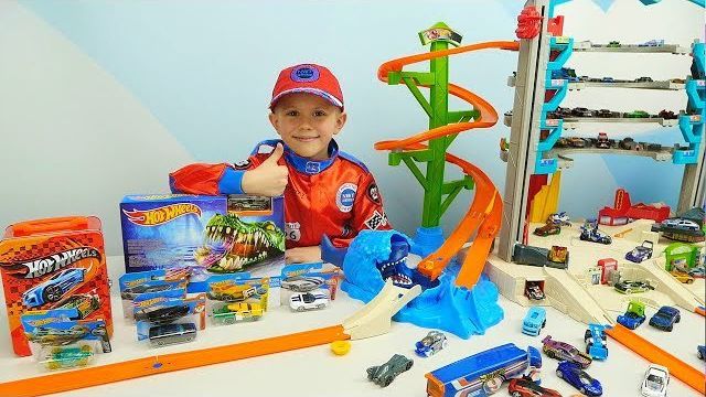 МАШИНКИ ХОТ ВИЛС и УКУС КРОКОДИЛА - Даник Гонщик и Машинки для детей Hot Wheels CROCODILE CRUNCH смотреть онлайн