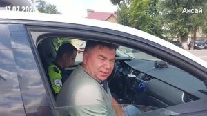 🔥БОМБИЛА ПОЛУЧАЕТ ШТРАФ ЗА ПАРКОВКУ НА АВТОБУСНОЙ ОСТАНОВКЕ🔥