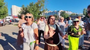 18 июля. Яблоко  ела...