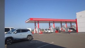 М4 Бензин на платной трассе.Кто сказал, что бензина нет?! Спокойно заправились на М4: показываю