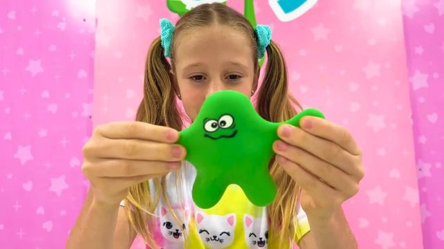 Nastya and Dad escape the maze and other funny stories for kids смотреть онлайн