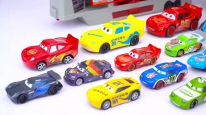 Обзор распаковки Disney Pixar Cars _ Гонки Disney Cars Tomica_ Молния Маккуин