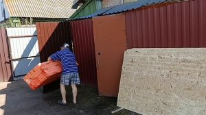ПОКУПКИ, ПРИВЕЗЛИ СТРОЙМАТЕРИАЛЫ, ТАСКАЕМ С МУЖЕМ.