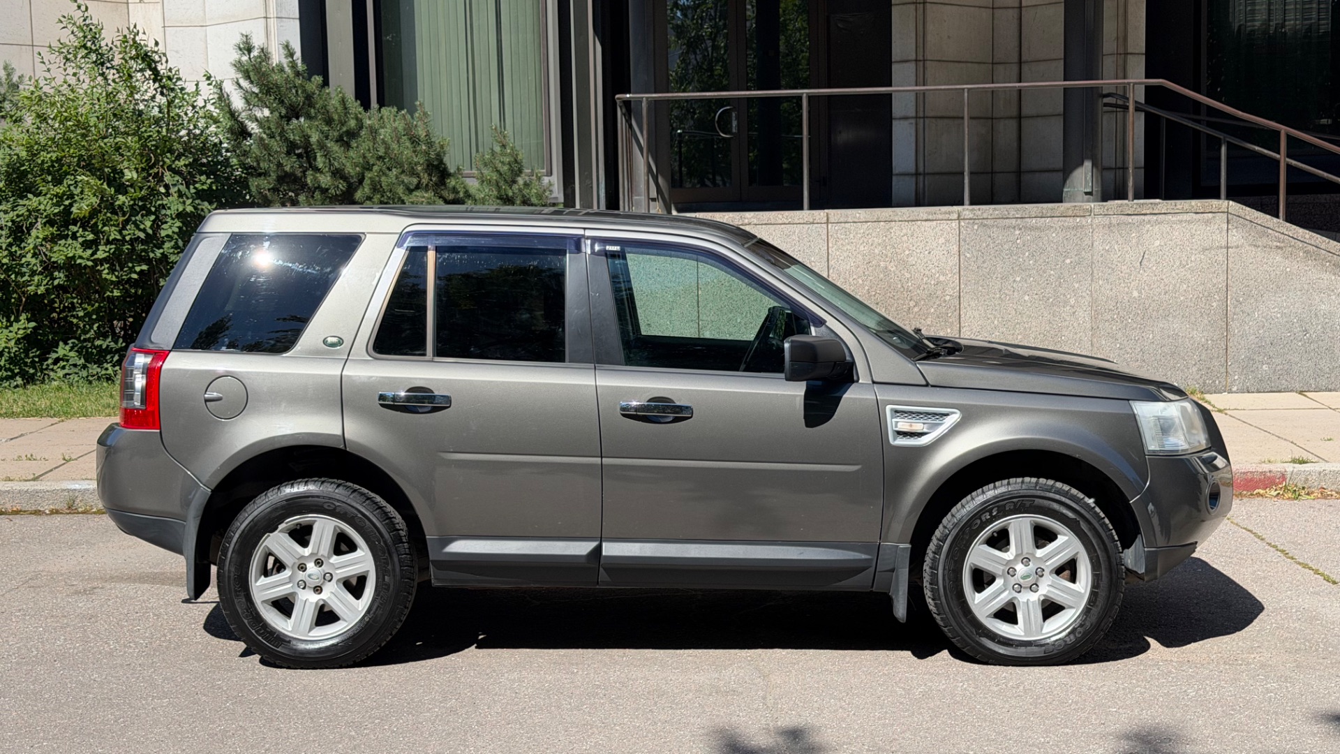 Land Rover Freelander 2 2.2 DIESEL смотреть онлайн