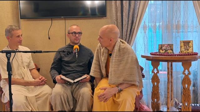 2026-07-15 — "Лата и упашакхи" ЧЧ Мадхья 19.151-161 с Мадхувратой пр. и Шьямом пр. в Москве смотреть онлайн