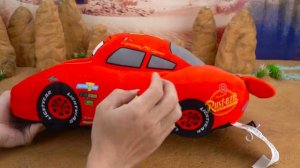 Обзор распаковки Disney Pixar Cars _ Молния Маккуин _ Пожарная машина Disney Pixar Cars с фонарями