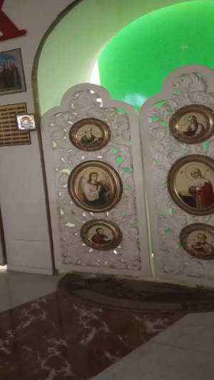 Божественная служба в храме Святой Троицы