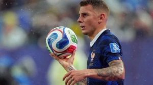 Сборная Франции проиграла в полуфинале Испанцам 2:0.И был найден козел отпущения  единственный белый