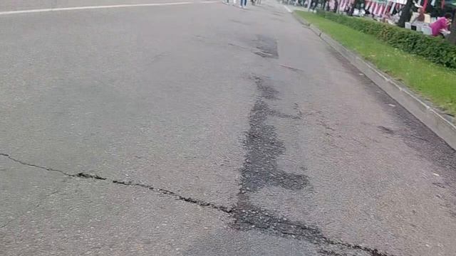 Я с другом .В день города.