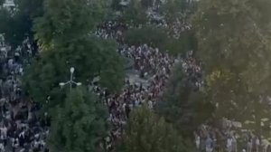 Протесты в Киеве все силнее. Улицы  заблокированы.  
Зеленский уходи!
Сырский уходи! Рейху конец?