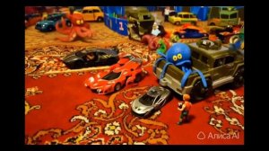 Ожившие игрушки Вани. Игра в футбол.