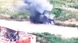 💥Операторы FPV-дронов выписали штраф за неправильную парковку бронеавтомобиля ВСУ
