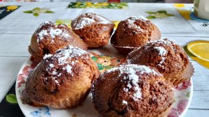 КЕКСЫ С КРАСНОЙ СМОРОДИНОЙ