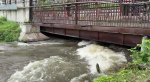 Про сброс воды, пока не выглядит критично, к вечеру будет наверное посерьезнее, это как раз та ча...