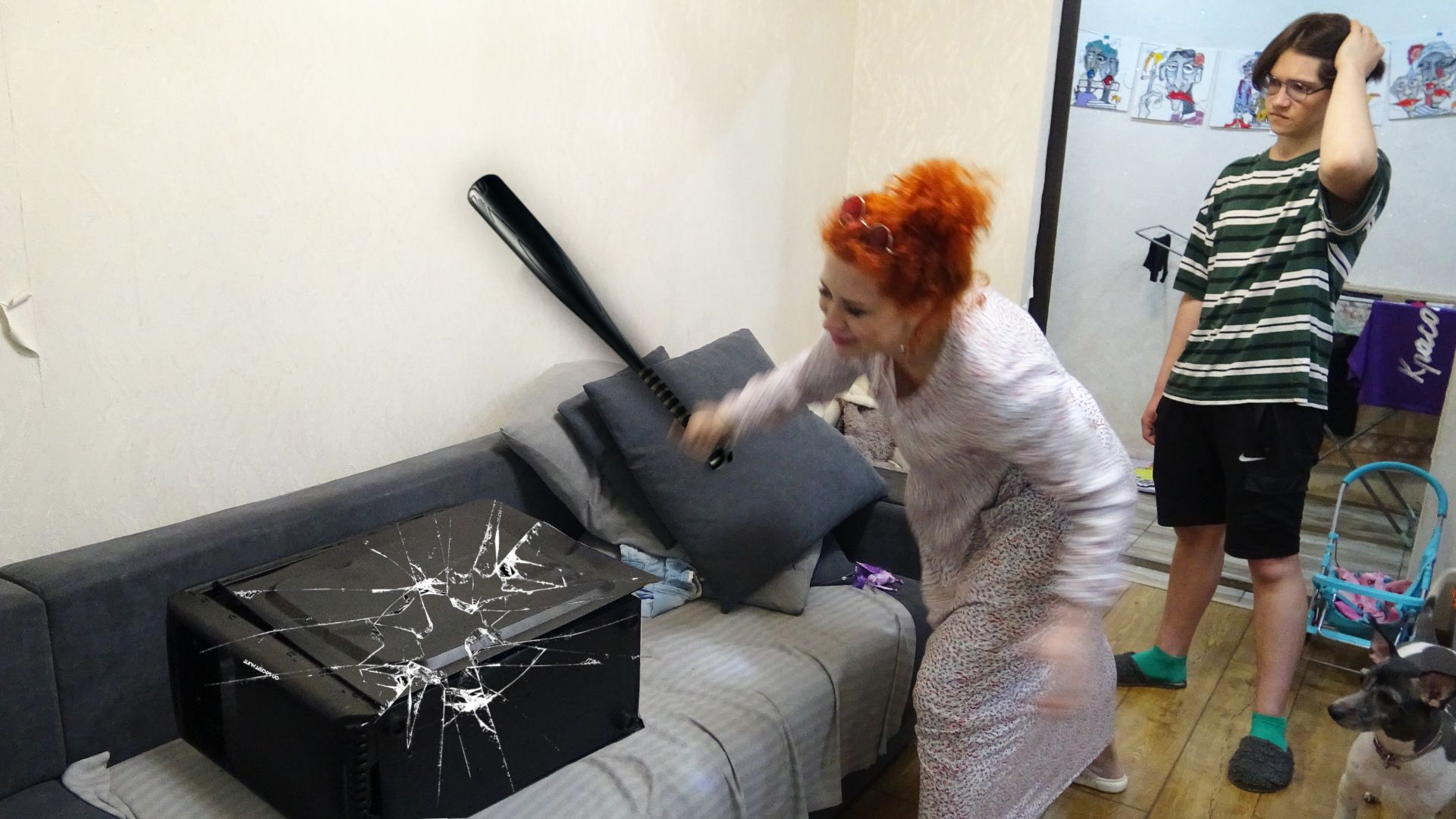 МАТЬ РАЗБИЛА БИТОЙ КОМПЬЮТЕР СЫНУ В РЕАЛЬНОЙ ЖИЗНИ ИЗ-ЗА МАЙНКРАФТА! смотреть онлайн
