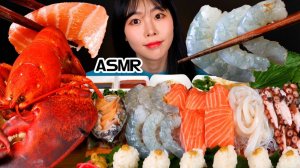 Мукбанг - морепродукты и креветки и лобстер - крупный план
