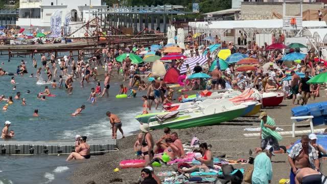 ОБСТАНОВКА в КРЫМУ СЕГОДНЯ. Что с БЕНЗИНОМ, ВОДОЙ и ПРОДУКТАМИ. ГОРОД СУДАК. Показываю ВСЮ ПРАВДУ смотреть онлайн